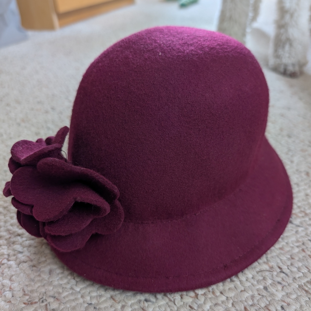 Elegant Burgundy Women's Cloche Hat with Floral Accent